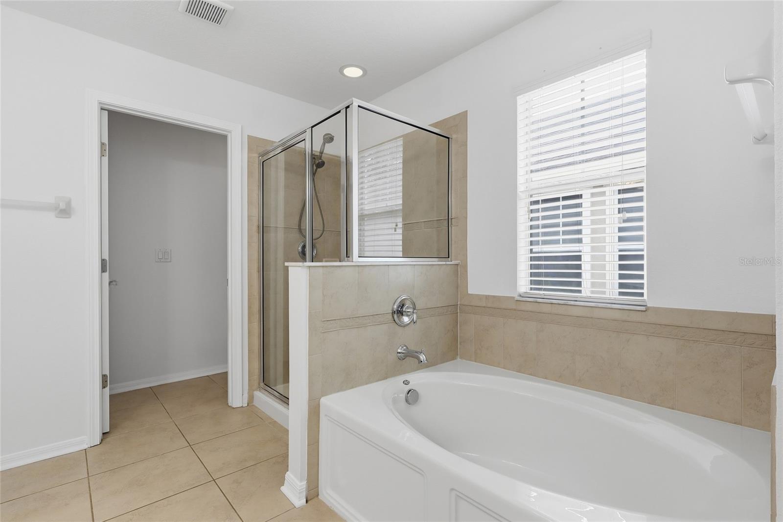 5935 BEACONPARK STREET, Lithia, FL 33547