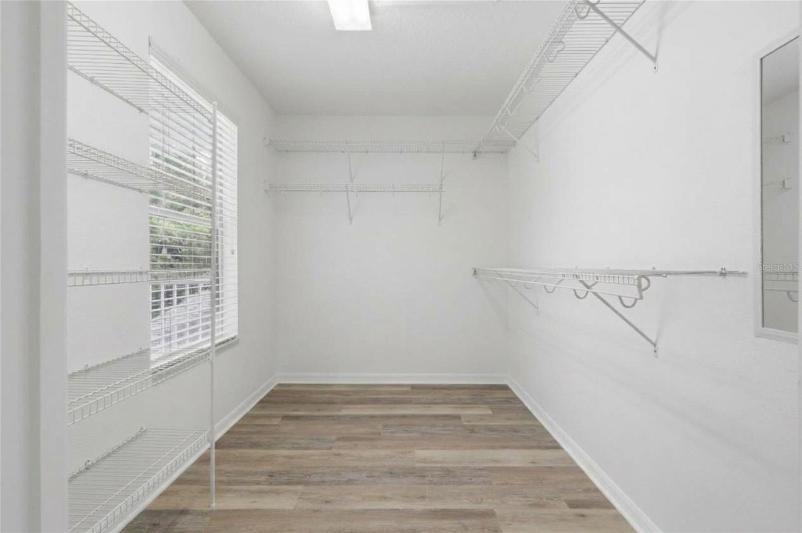 5935 BEACONPARK STREET, Lithia, FL 33547