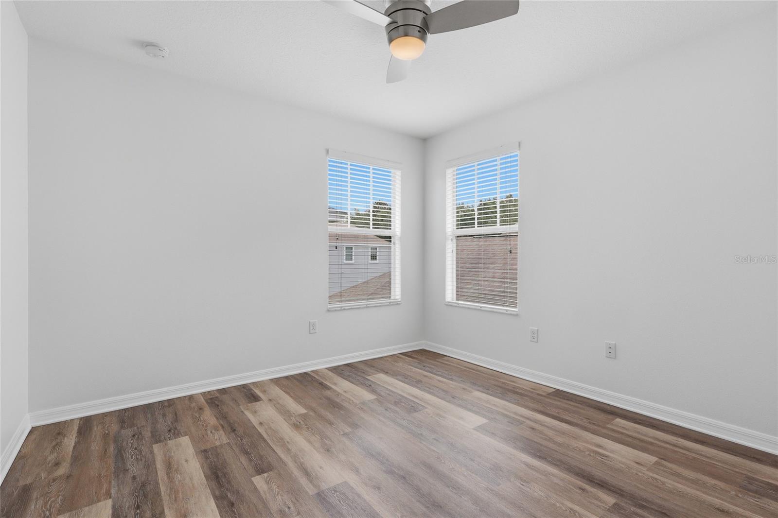 5935 BEACONPARK STREET, Lithia, FL 33547