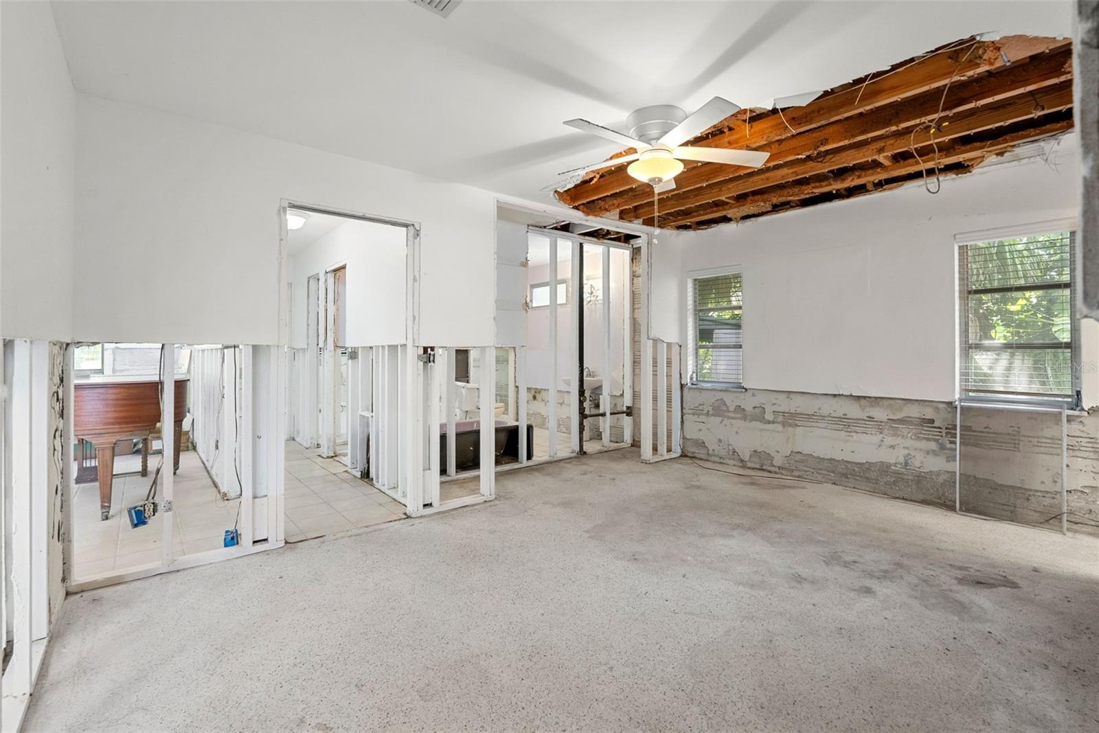 600 SHORE DRIVE E, Oldsmar, FL 34677