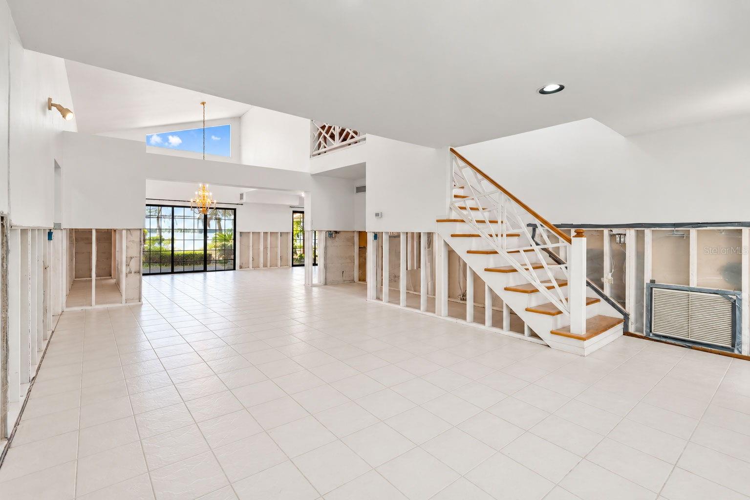 600 SHORE DRIVE E, Oldsmar, FL 34677