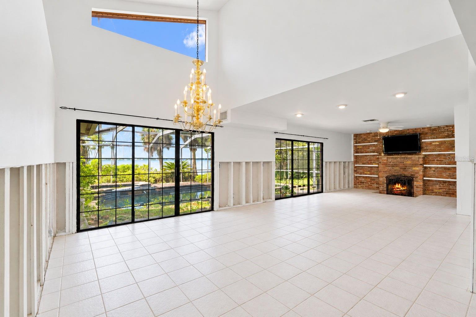 600 SHORE DRIVE E, Oldsmar, FL 34677