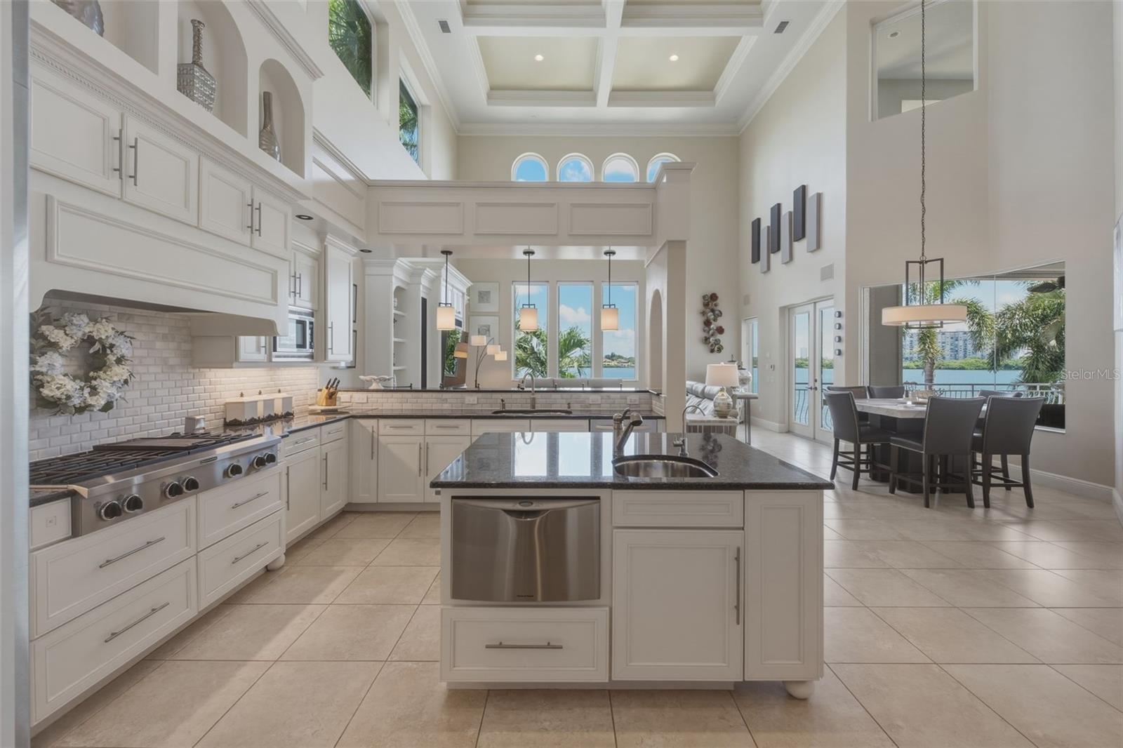 7851 9TH AVENUE S, St Petersburg, FL 33707