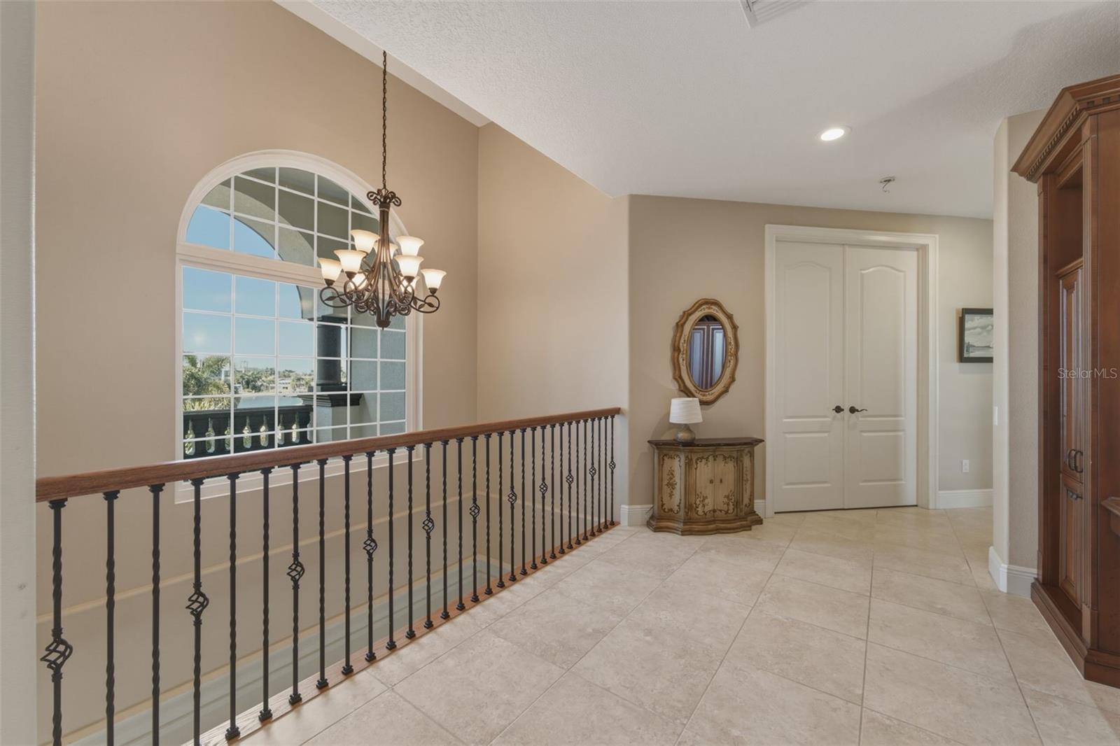 7851 9TH AVENUE S, St Petersburg, FL 33707
