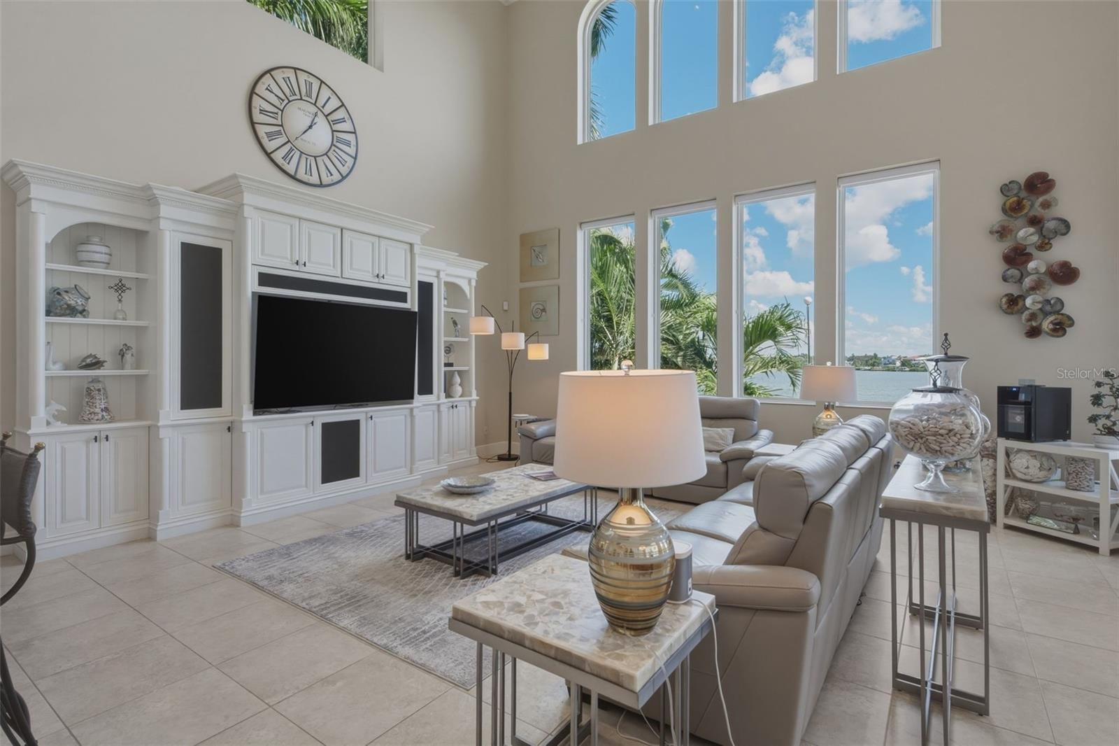 7851 9TH AVENUE S, St Petersburg, FL 33707