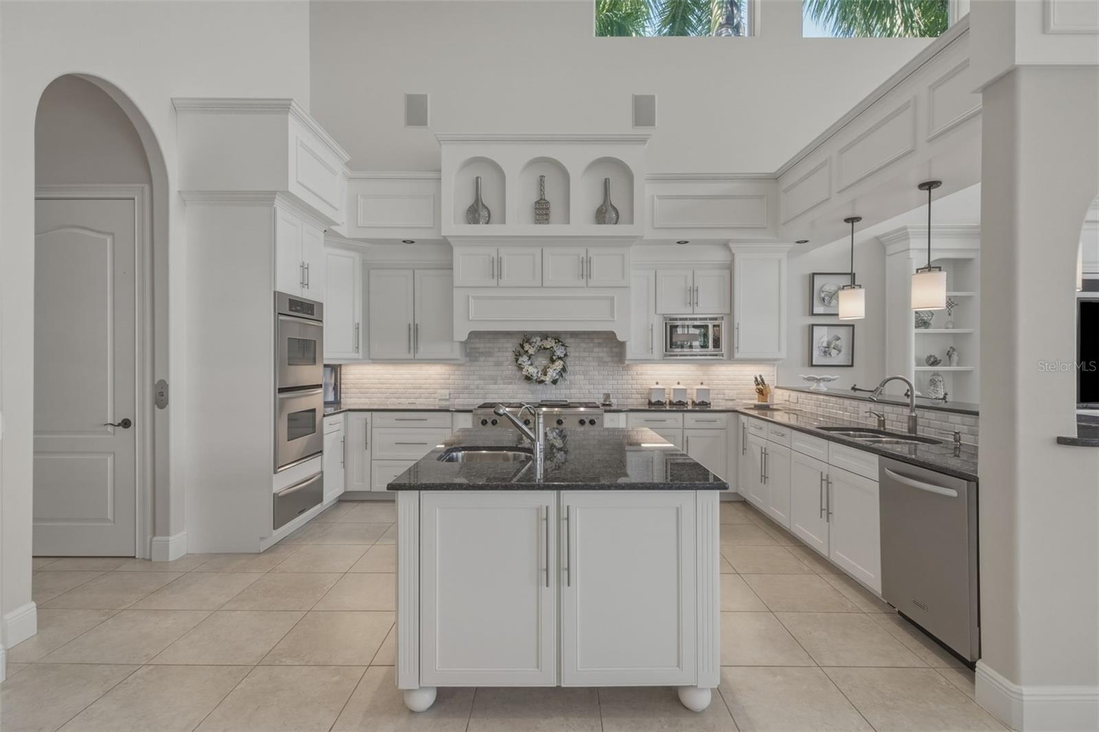 7851 9TH AVENUE S, St Petersburg, FL 33707
