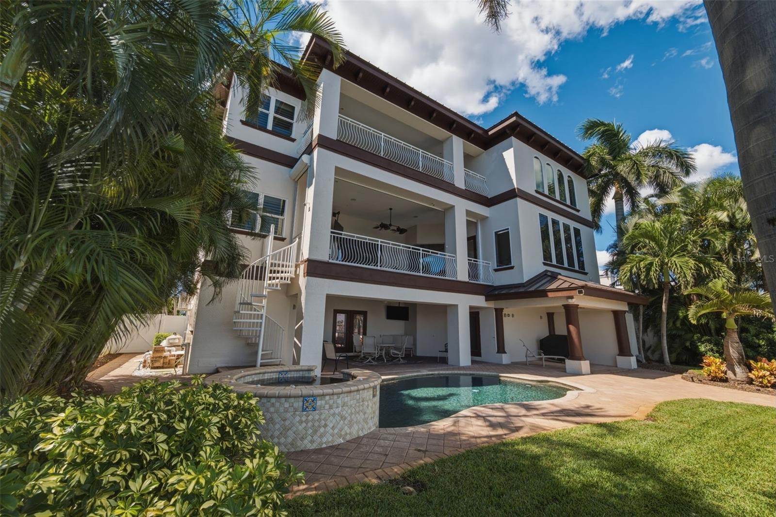 7851 9TH AVENUE S, St Petersburg, FL 33707