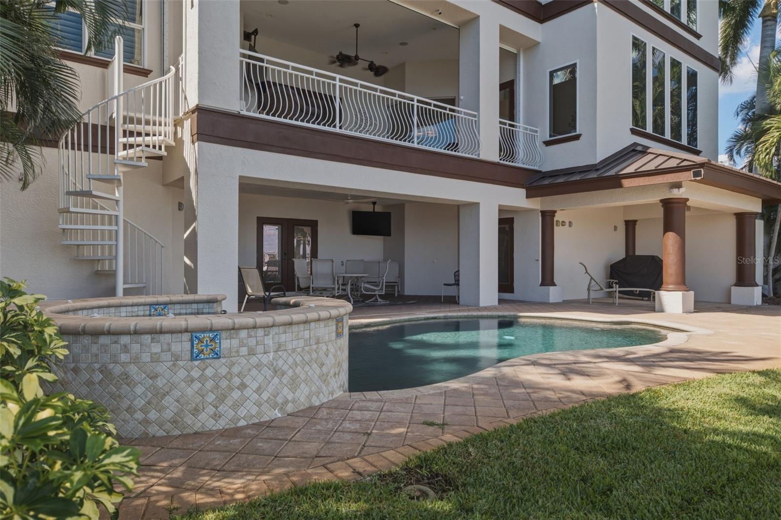 7851 9TH AVENUE S, St Petersburg, FL 33707