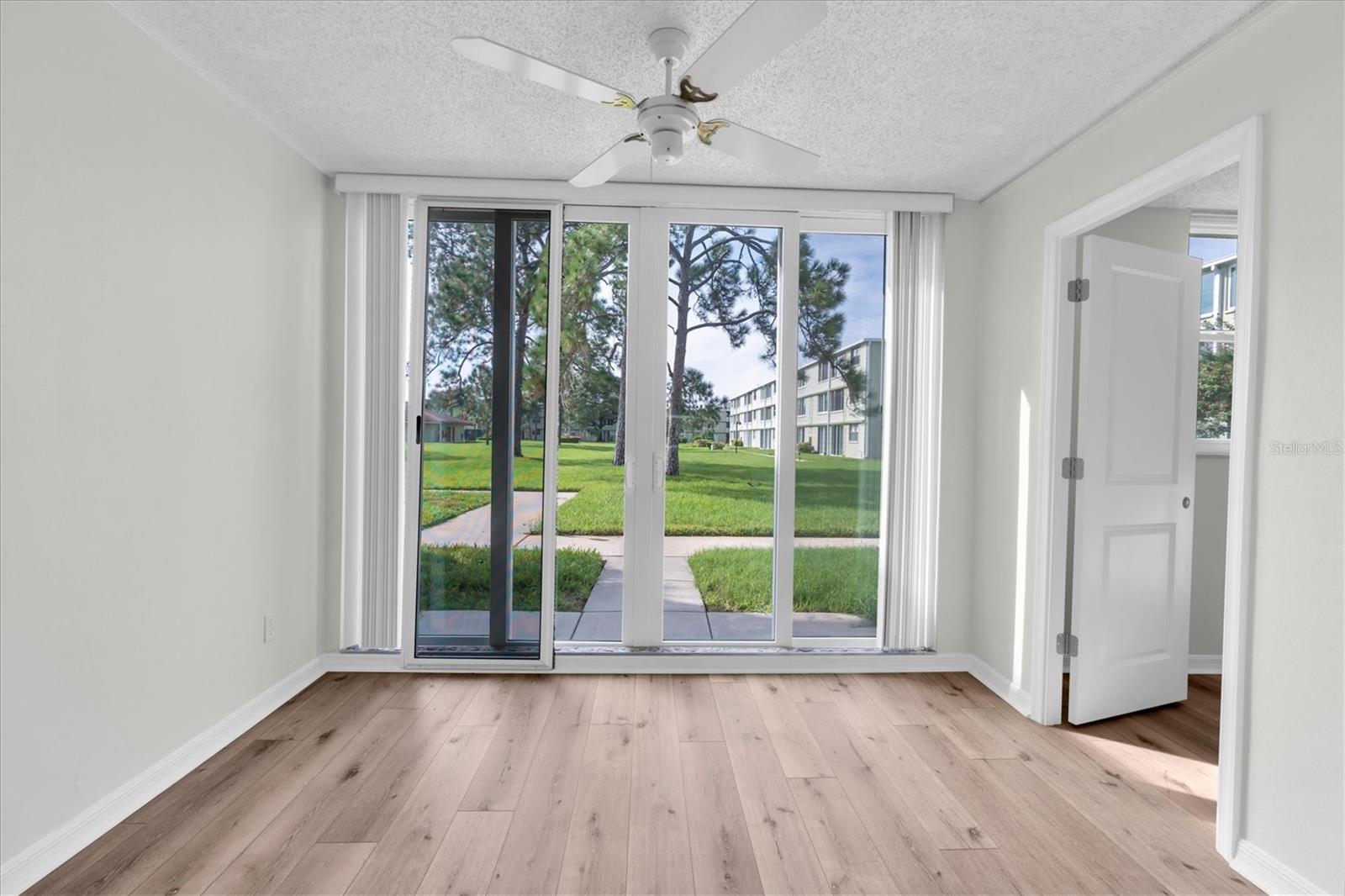 4885 1ST STREET NE, #106, St Petersburg, FL 33703