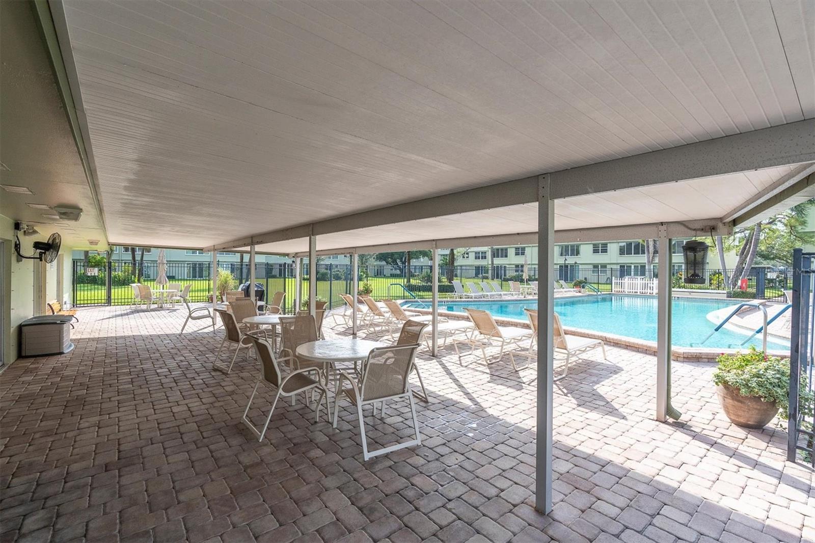 4885 1ST STREET NE, #106, St Petersburg, FL 33703