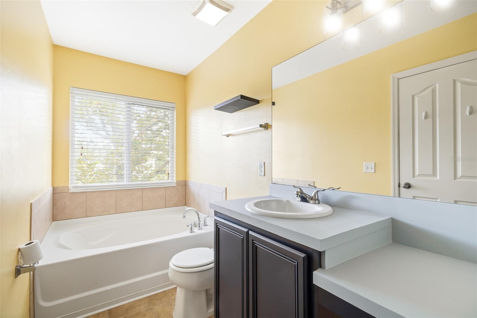 10851 KENSINGTON PARK AVENUE, Riverview, FL 33578