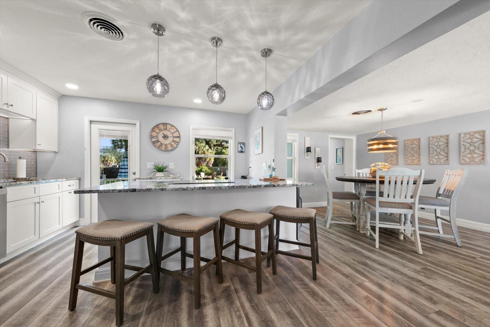 2534 BAYSIDE DRIVE S, St Petersburg, FL 33705