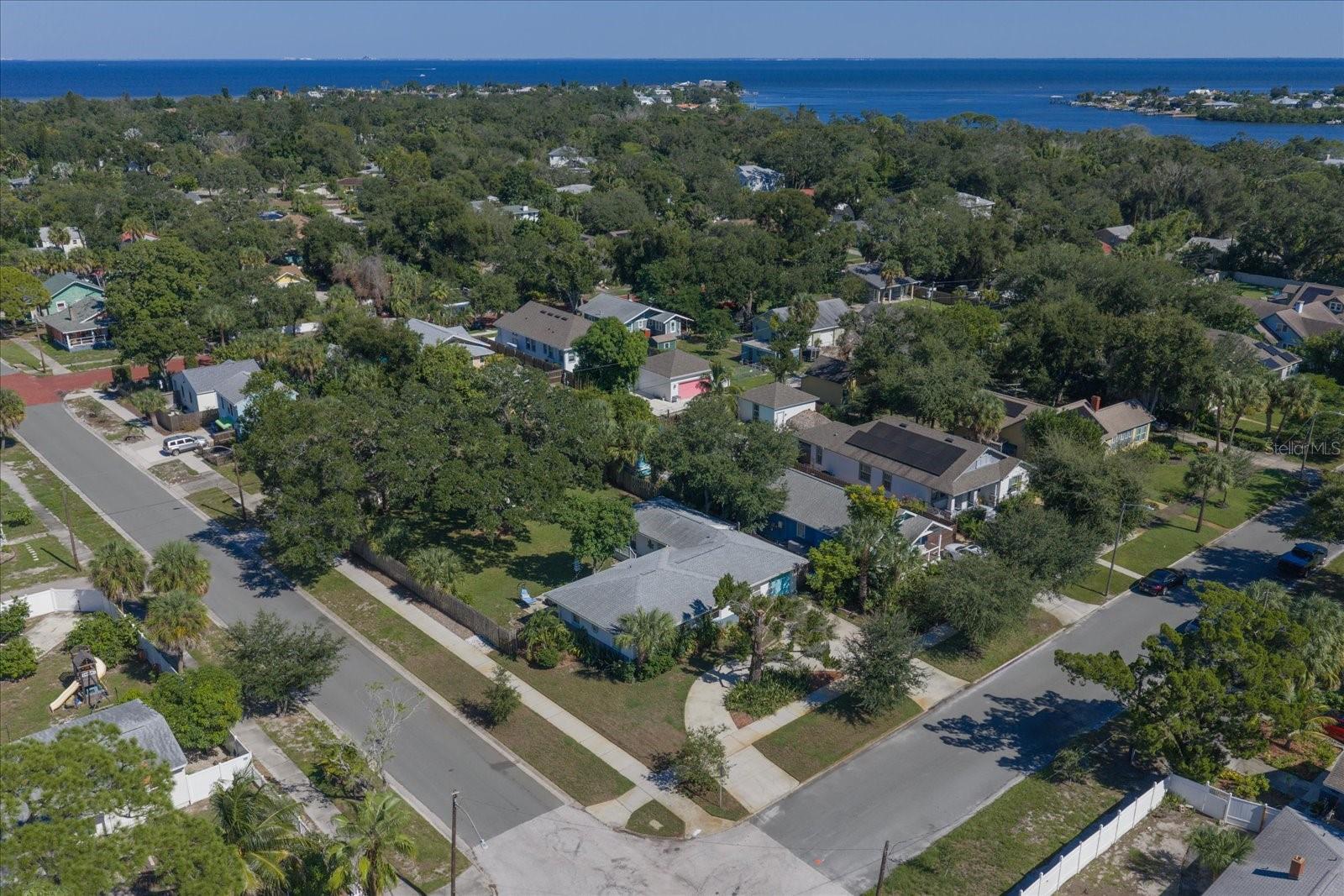 2534 BAYSIDE DRIVE S, St Petersburg, FL 33705