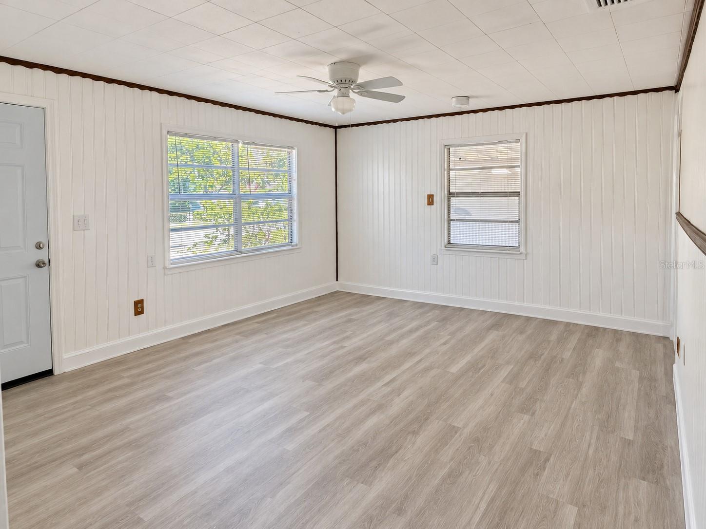 1007 15TH AVENUE NW, Largo, FL 33770 1007 15TH AVENUE NW, Largo, FL 33770