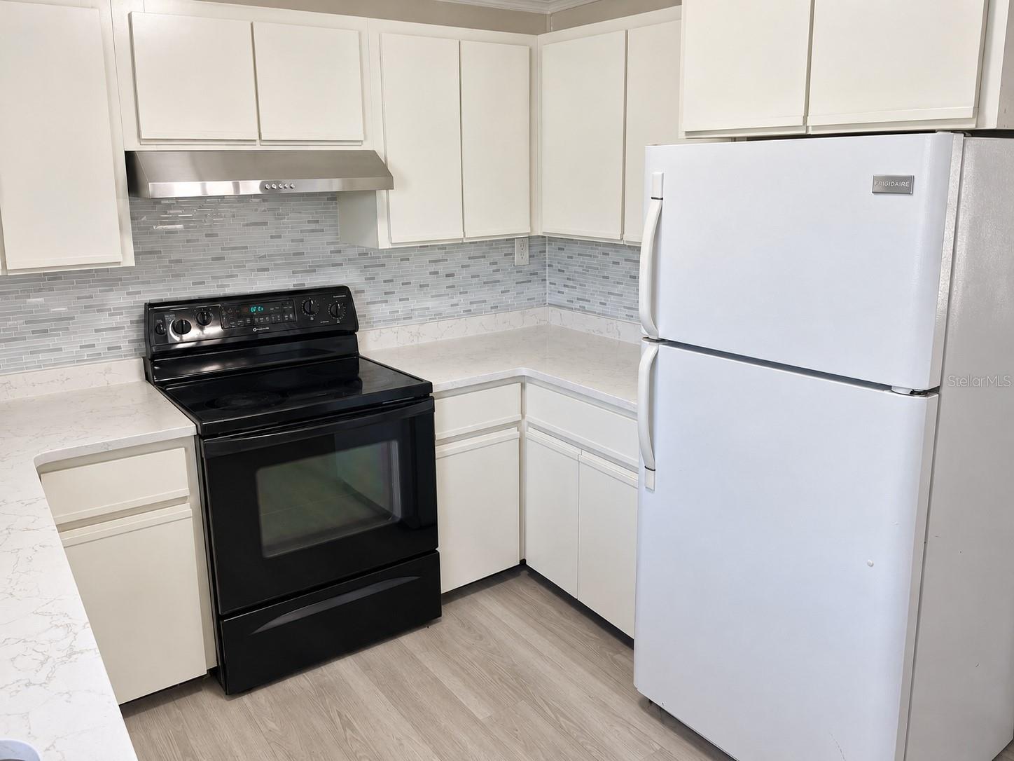 1007 15TH AVENUE NW, Largo, FL 33770 1007 15TH AVENUE NW, Largo, FL 33770