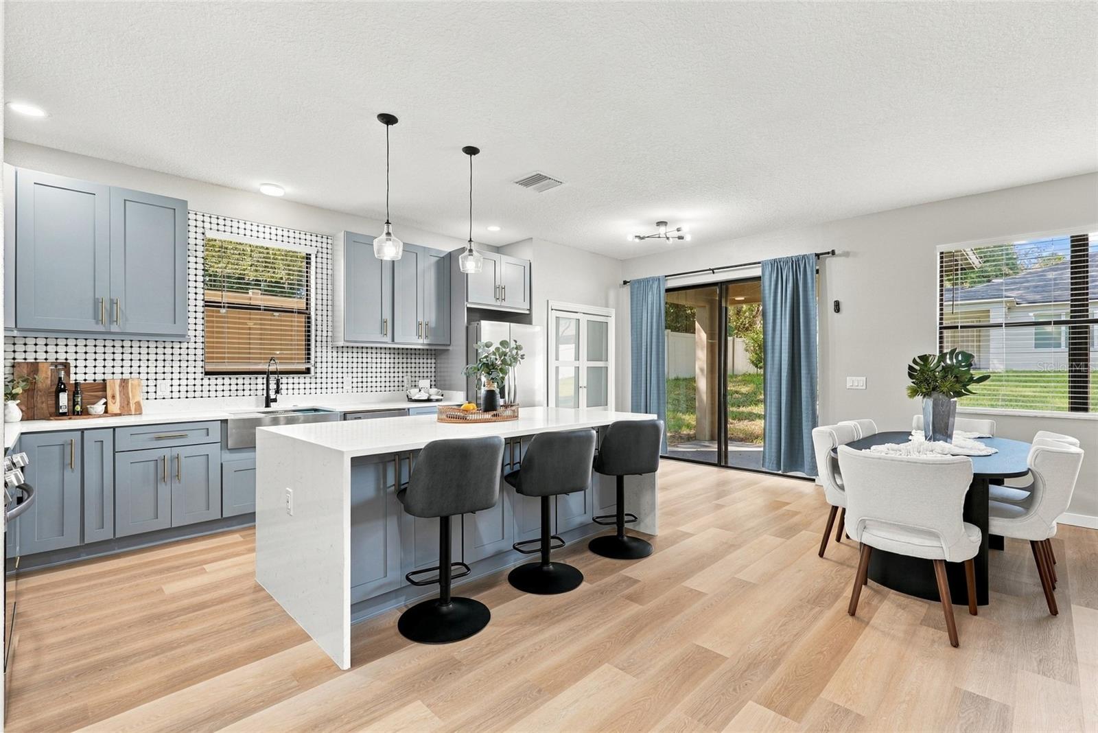 Kitchen/Dining Area