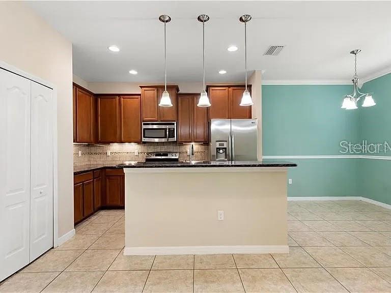 10475 WHITTINGTON COURT, Largo, FL 33773 10475 WHITTINGTON COURT, Largo, FL 33773