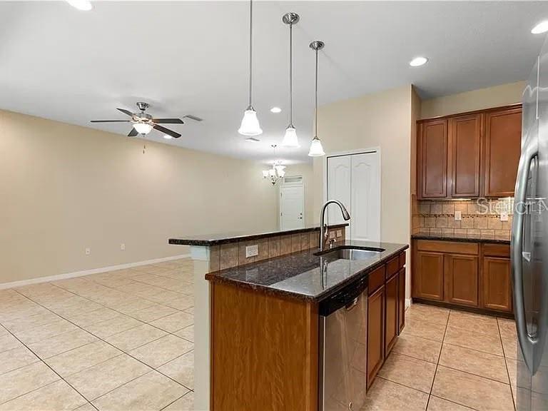 10475 WHITTINGTON COURT, Largo, FL 33773 10475 WHITTINGTON COURT, Largo, FL 33773