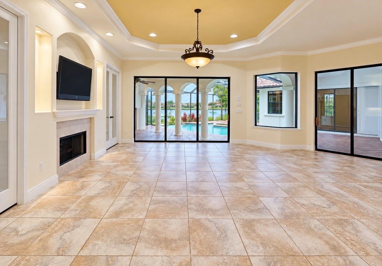 5408 TYBEE ISLAND DRIVE, Apollo Beach, FL 33572