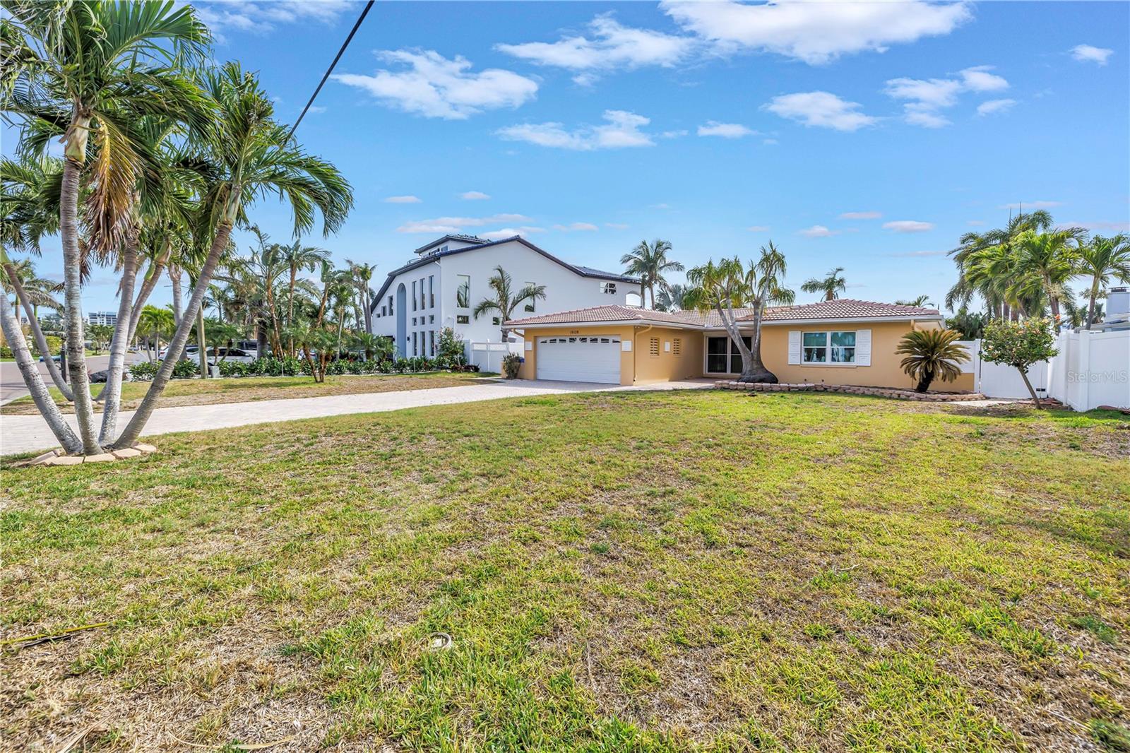 10128 YACHT CLUB DRIVE, Treasure Island, FL 33706