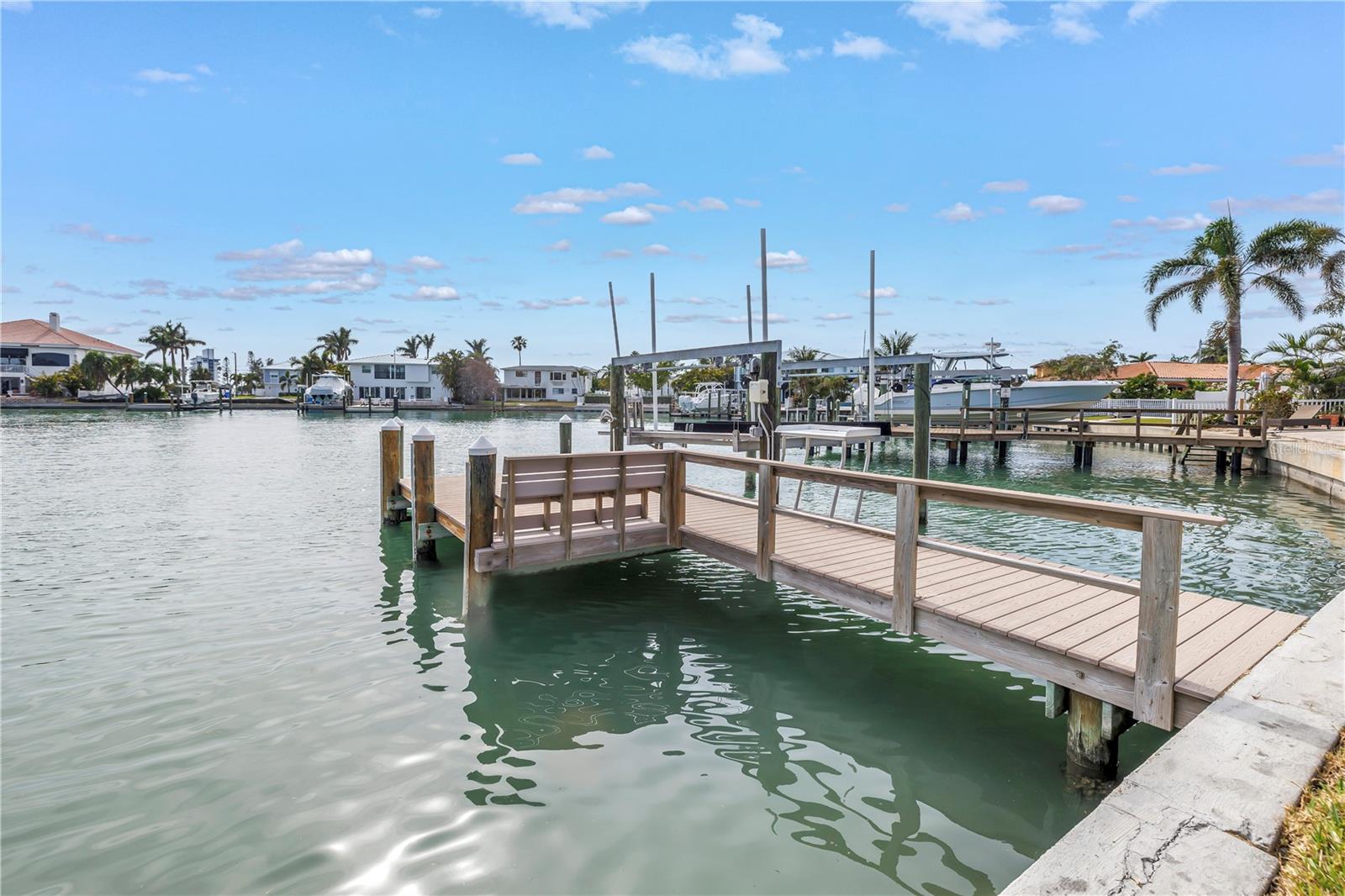 10128 YACHT CLUB DRIVE, Treasure Island, FL 33706