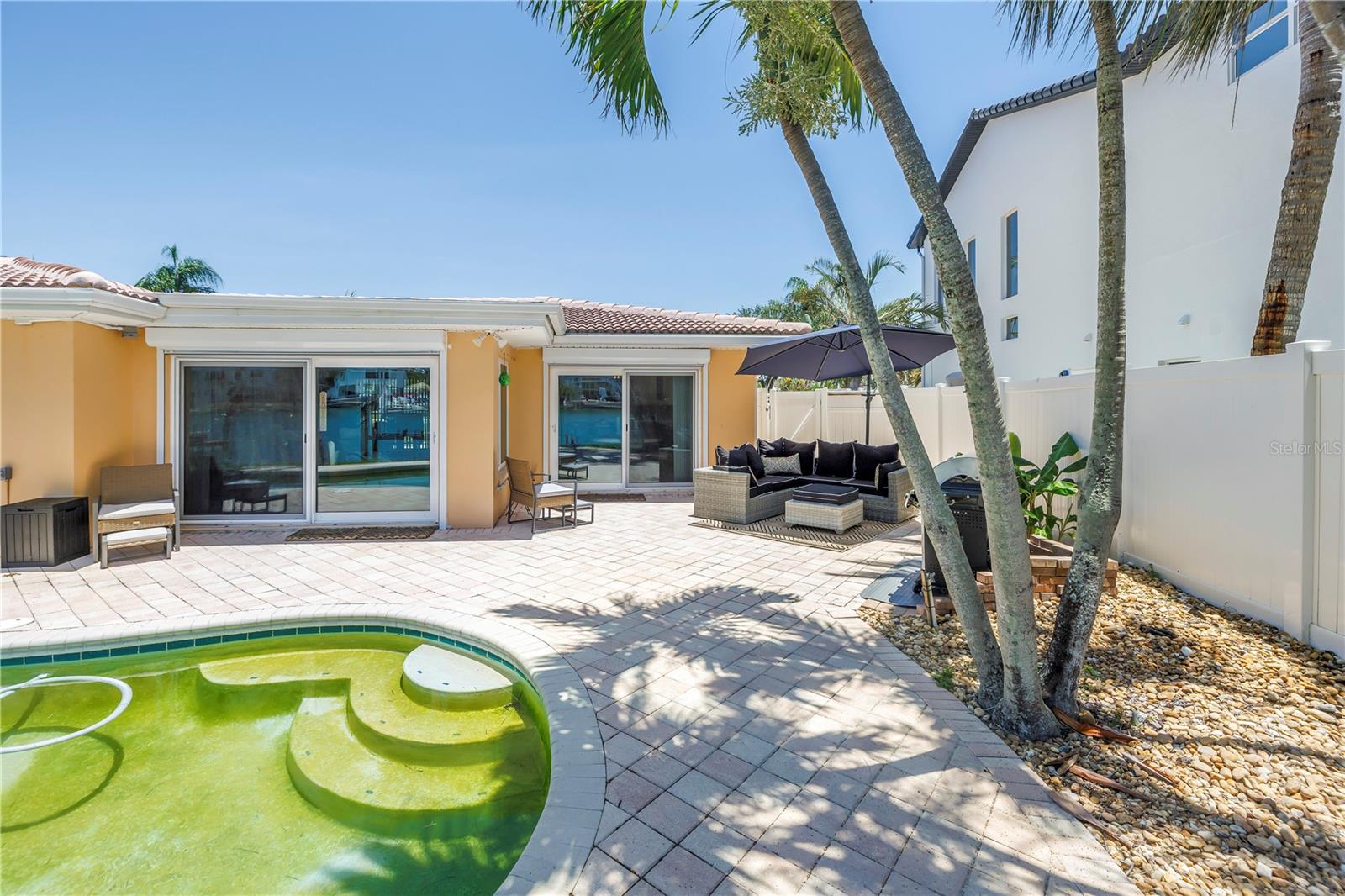 10128 YACHT CLUB DRIVE, Treasure Island, FL 33706