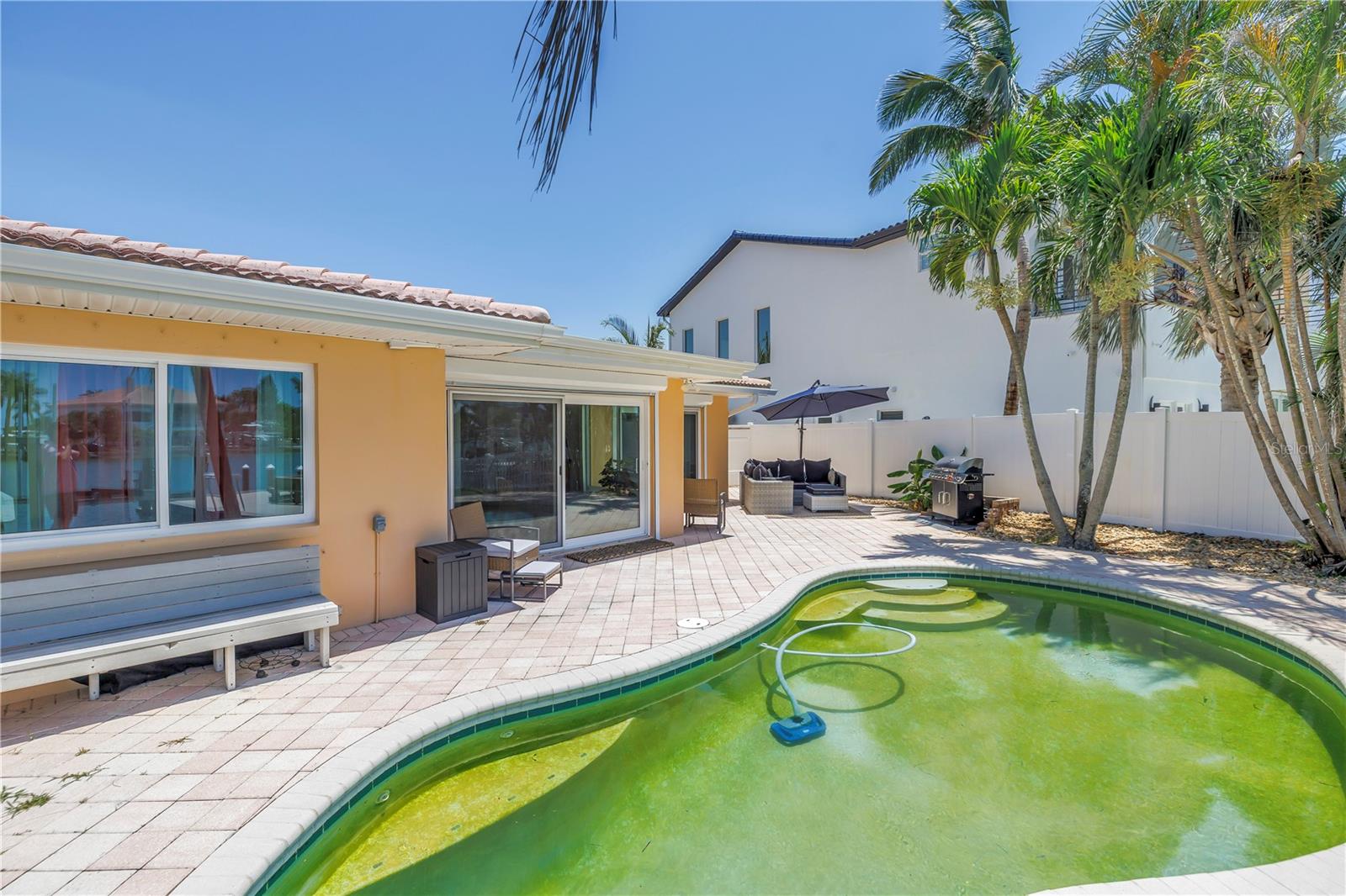 10128 YACHT CLUB DRIVE, Treasure Island, FL 33706