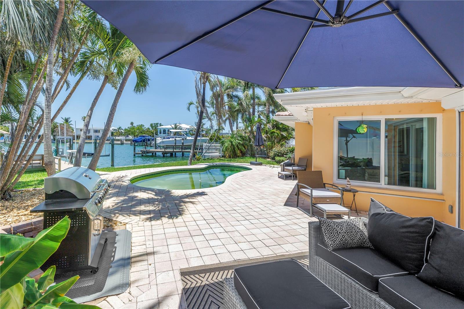 10128 YACHT CLUB DRIVE, Treasure Island, FL 33706