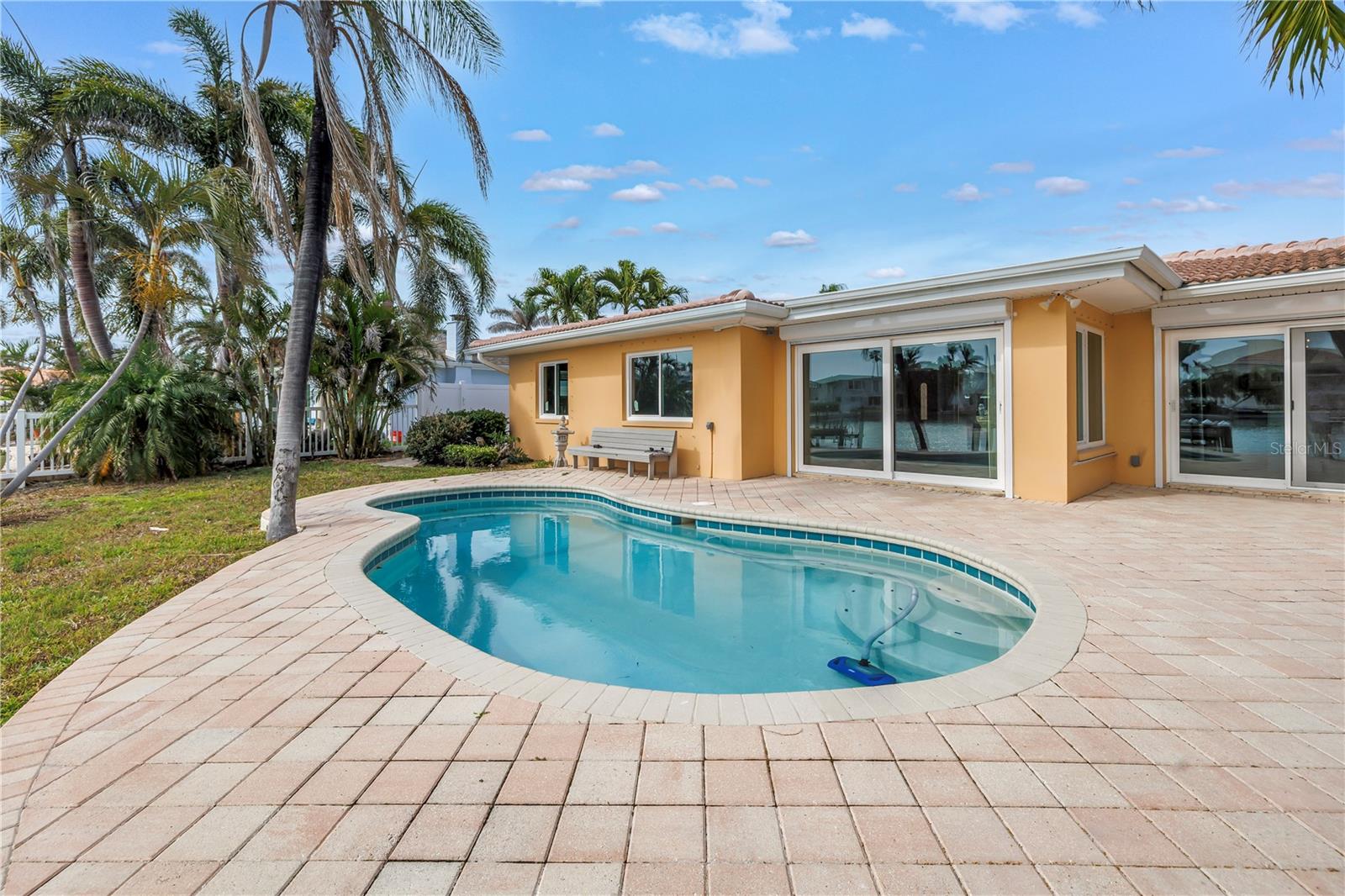 10128 YACHT CLUB DRIVE, Treasure Island, FL 33706
