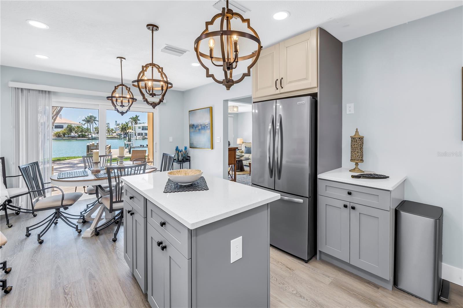 10128 YACHT CLUB DRIVE, Treasure Island, FL 33706