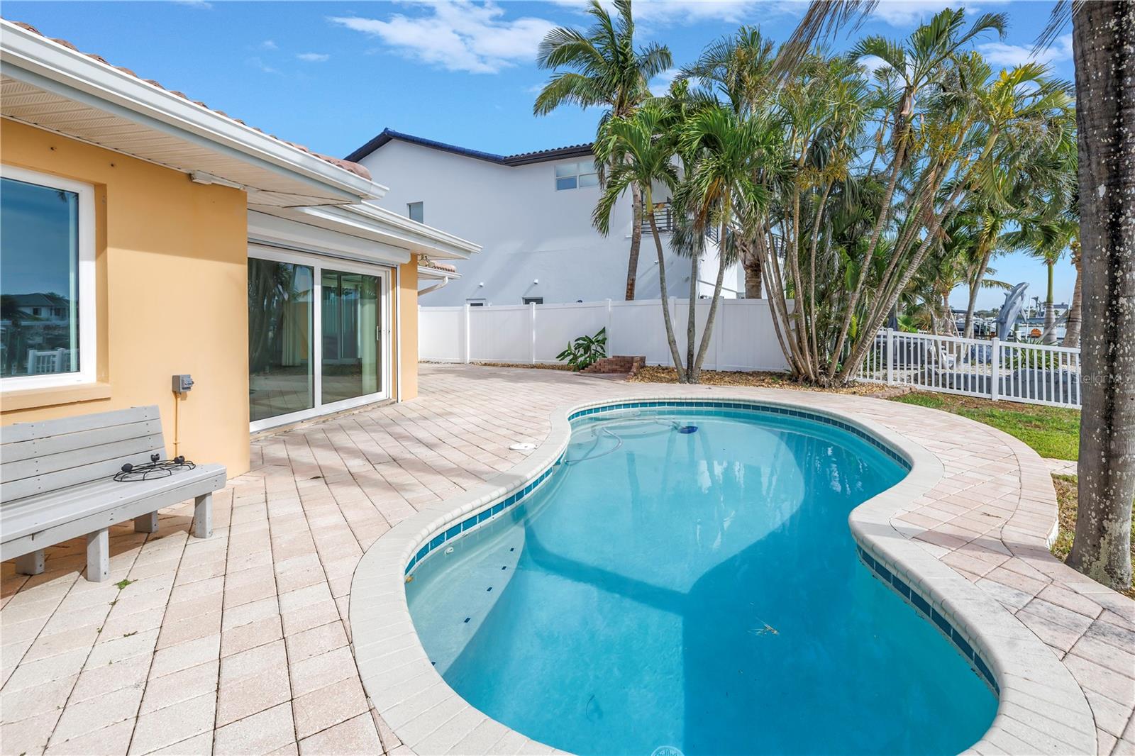 10128 YACHT CLUB DRIVE, Treasure Island, FL 33706