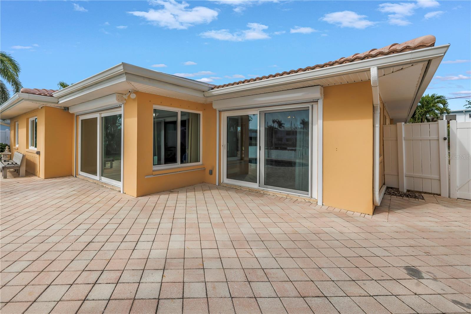 10128 YACHT CLUB DRIVE, Treasure Island, FL 33706