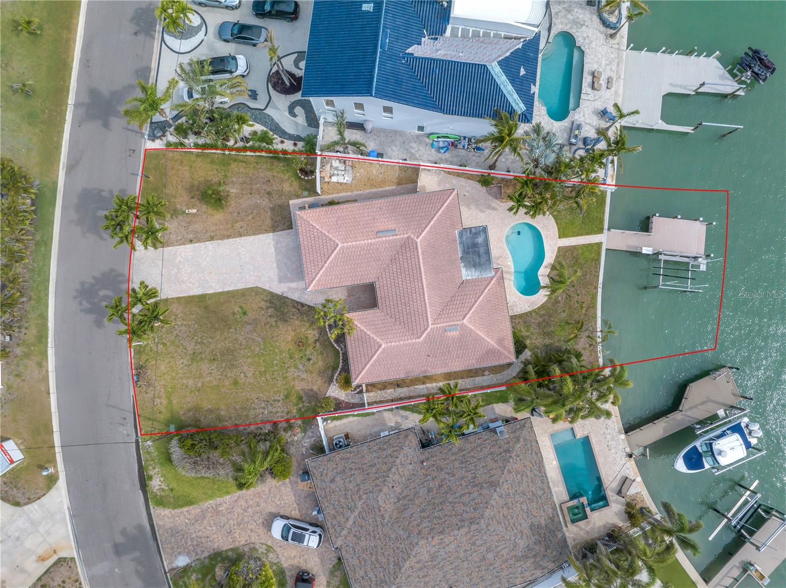 10128 YACHT CLUB DRIVE, Treasure Island, FL 33706