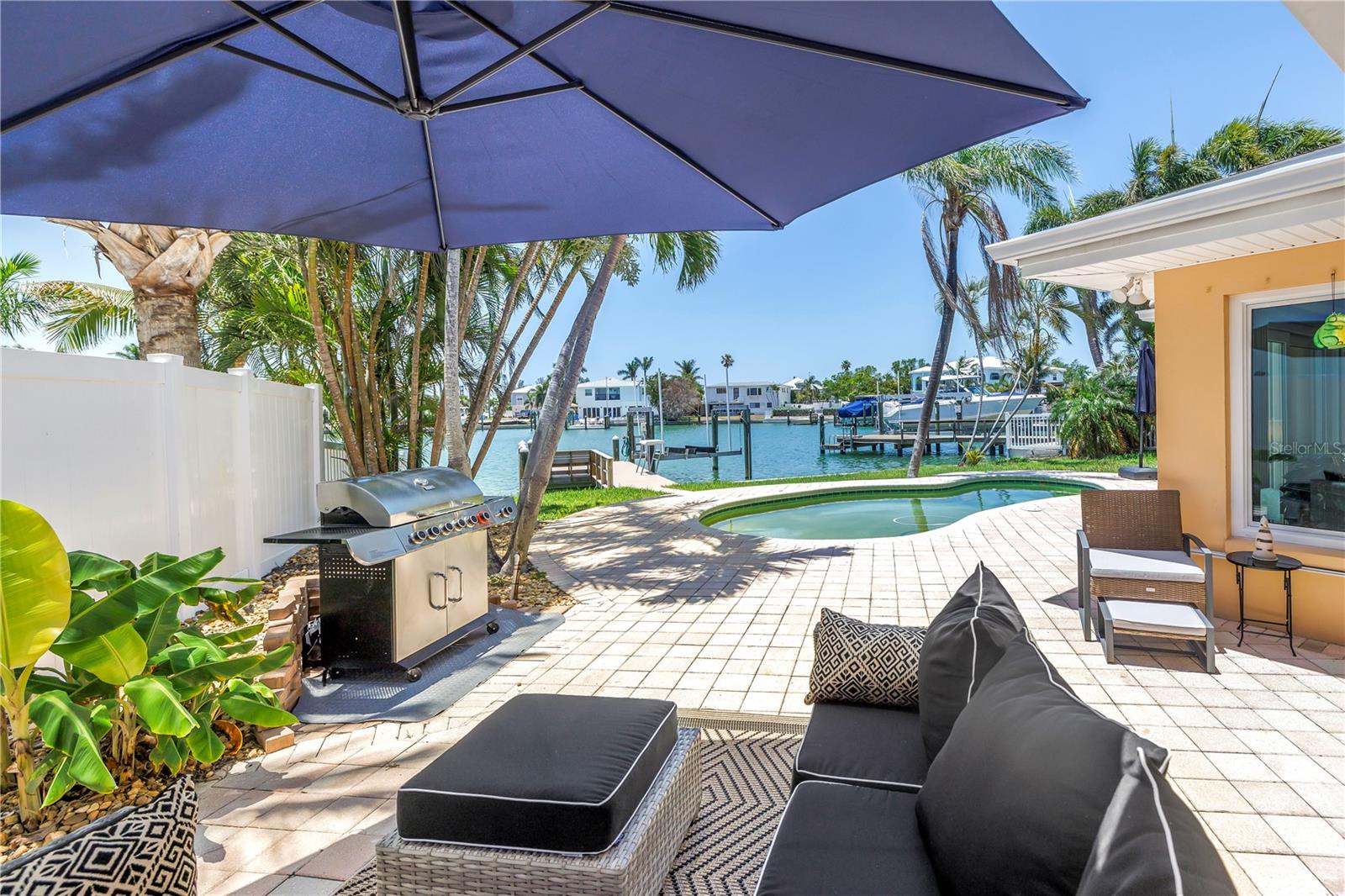 10128 YACHT CLUB DRIVE, Treasure Island, FL 33706