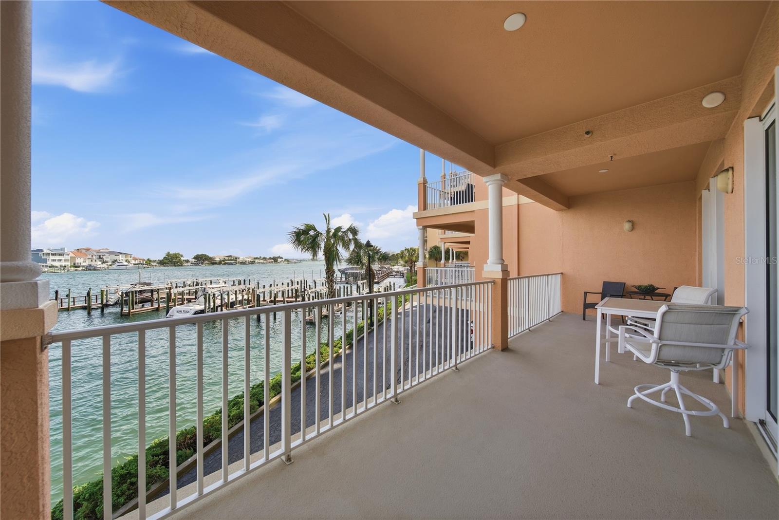 530 S GULFVIEW BOULEVARD, #203, Clearwater Beach, FL 33767