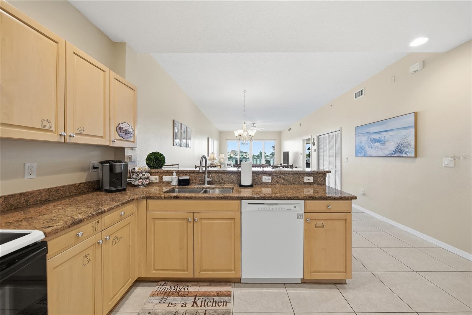 530 S GULFVIEW BOULEVARD, #203, Clearwater Beach, FL 33767