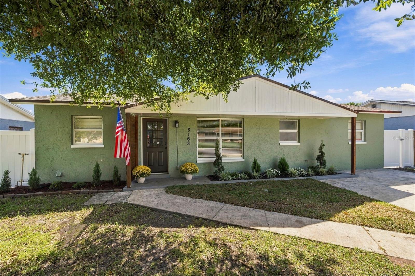 8168 82ND AVENUE, Seminole, FL 33777