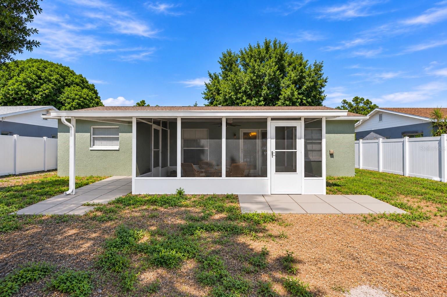 8168 82ND AVENUE, Seminole, FL 33777