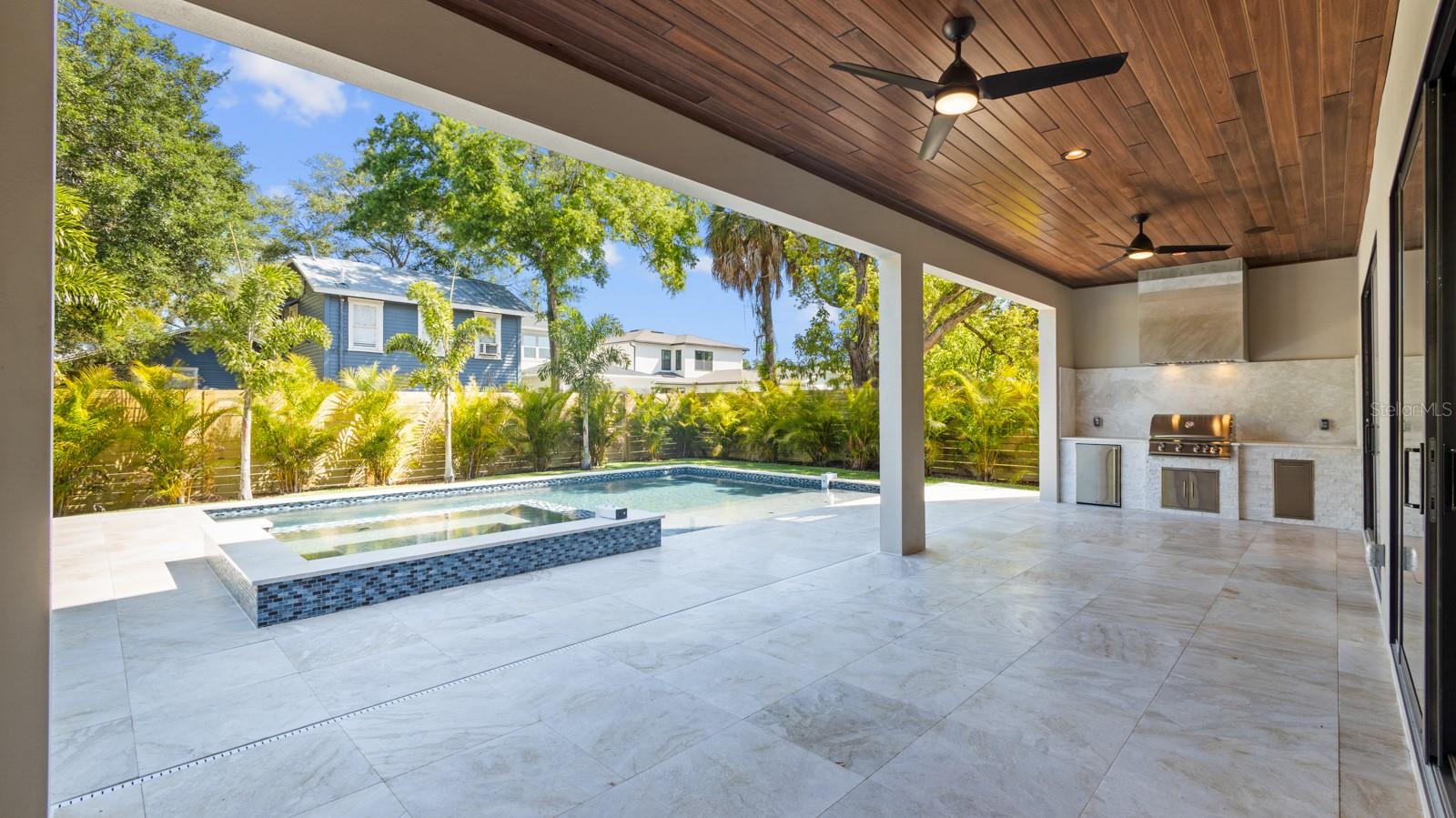 2519 N RIVERSIDE DRIVE, Tampa, FL 33602