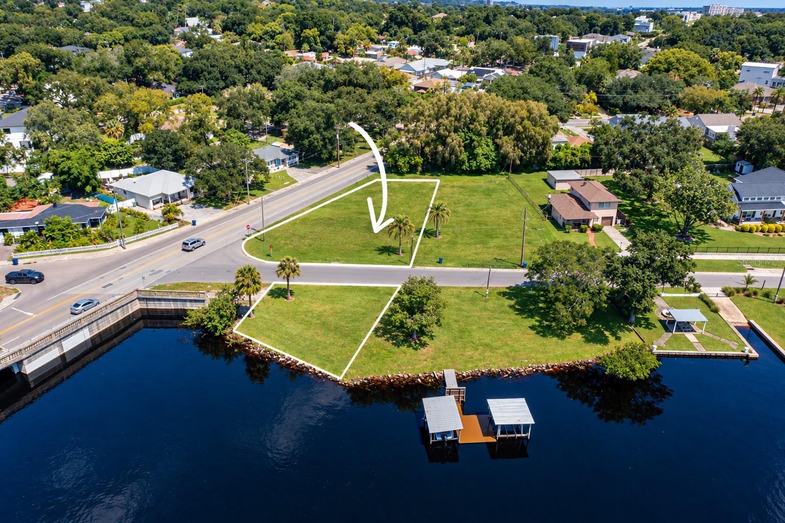 2519 N RIVERSIDE DRIVE, Tampa, FL 33602 2519 N RIVERSIDE DRIVE, Tampa, FL 33602