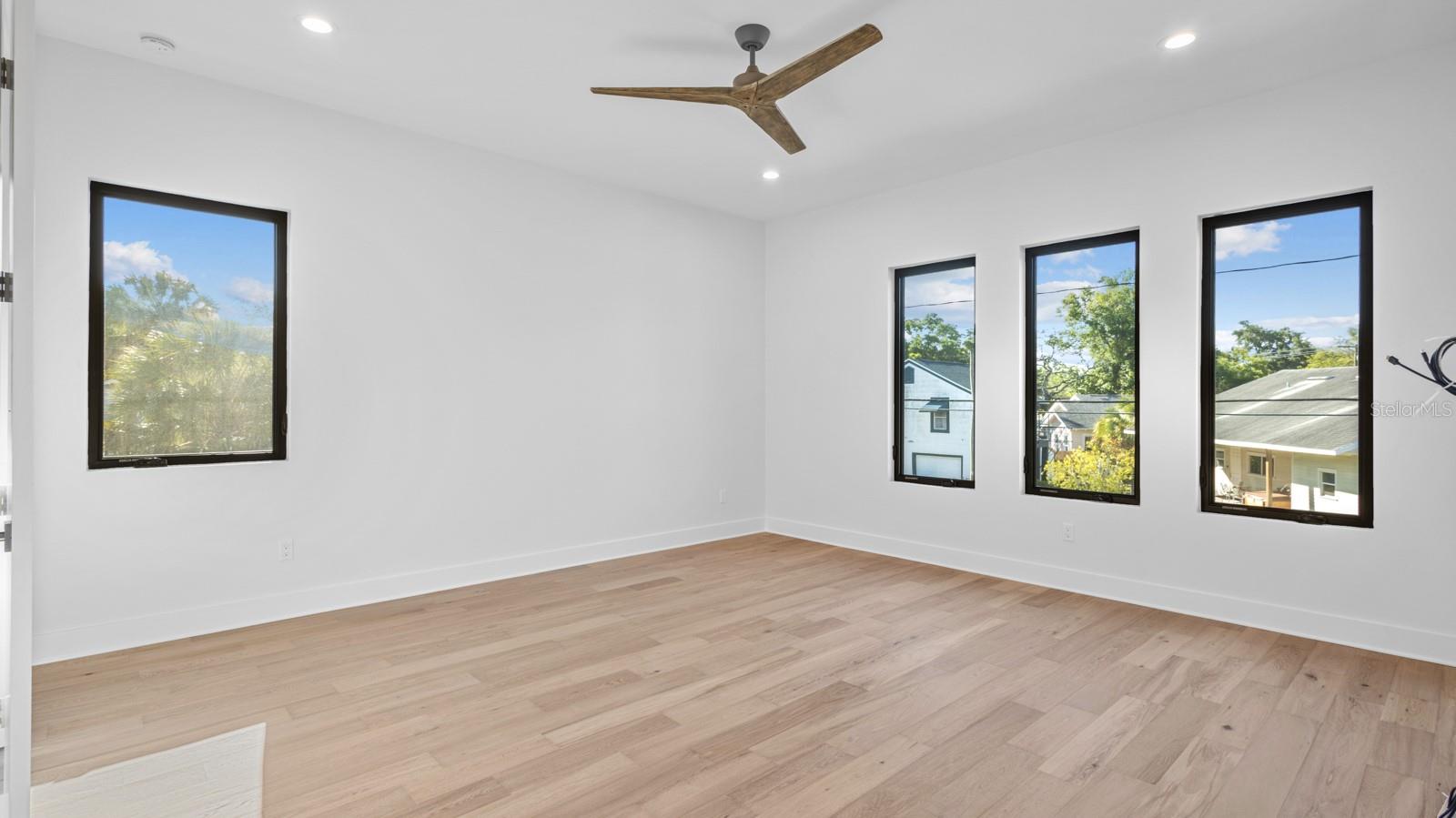 2519 N RIVERSIDE DRIVE, Tampa, FL 33602