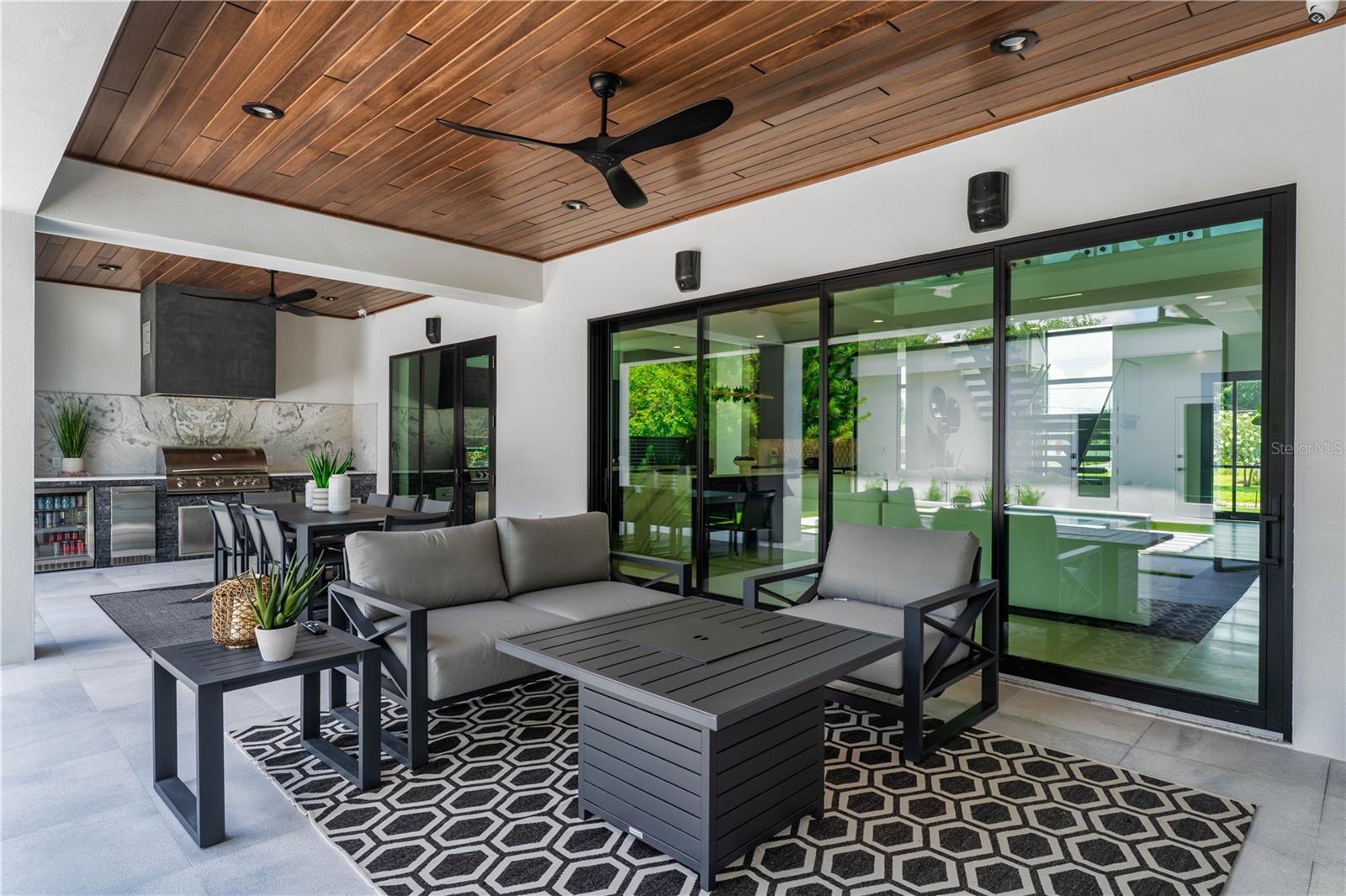 5002 W POE AVENUE, Tampa, FL 33629