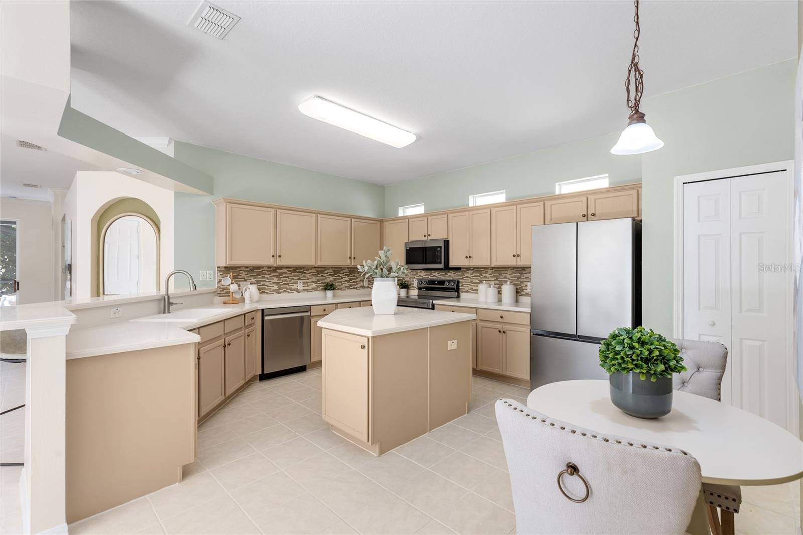 8103 SANGUINELLI ROAD, Land O Lakes, FL 34637