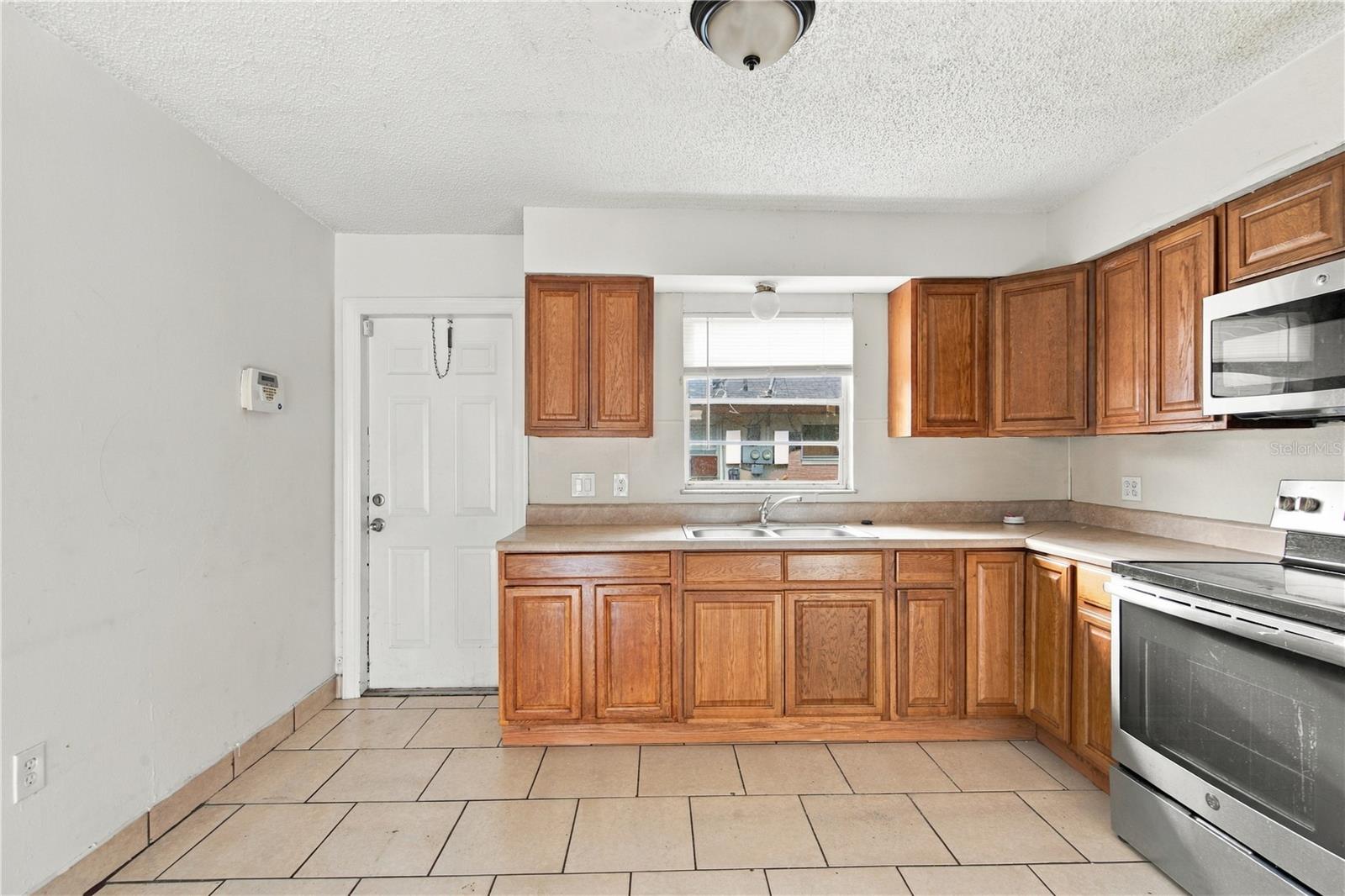 2461 CHESTNUT WOODS DRIVE, Lakeland, FL 33815