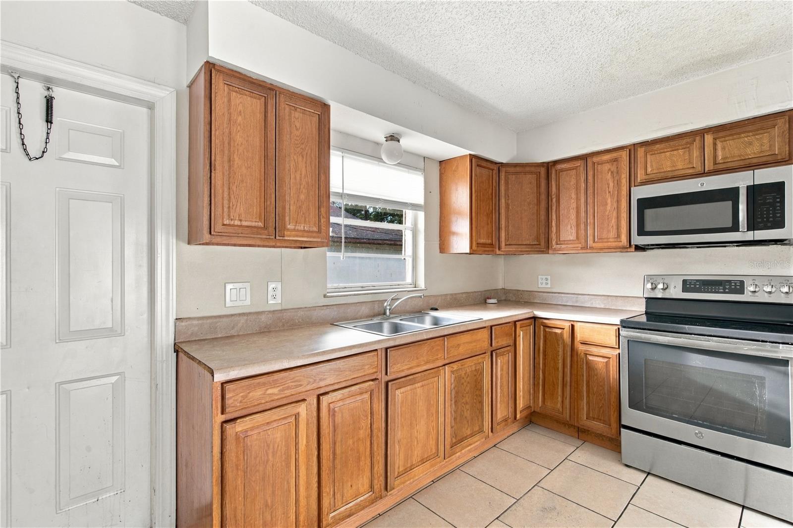 2461 CHESTNUT WOODS DRIVE, Lakeland, FL 33815