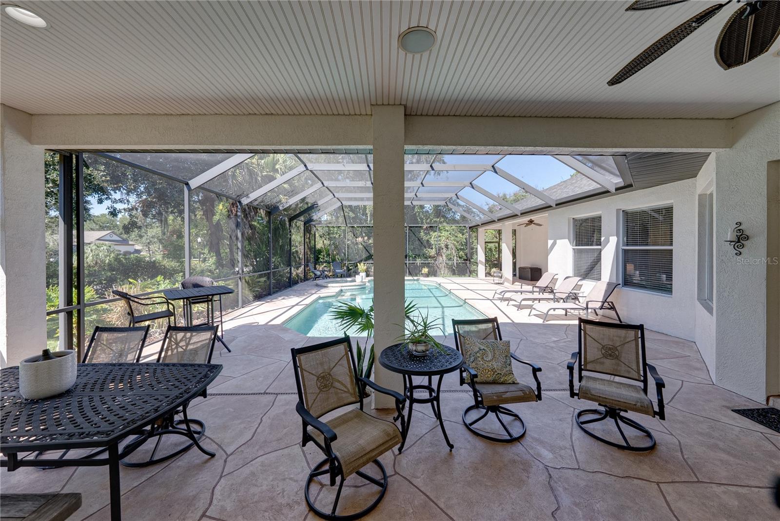 6010 KESTREL POINT AVENUE, Lithia, FL 33547