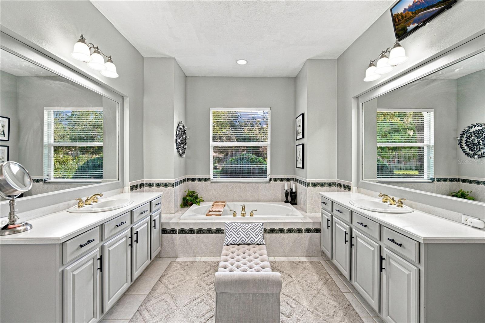 6010 KESTREL POINT AVENUE, Lithia, FL 33547