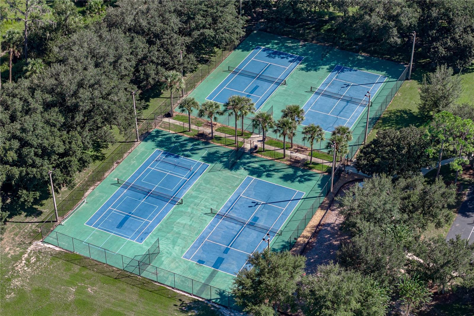 6010 KESTREL POINT AVENUE, Lithia, FL 33547
