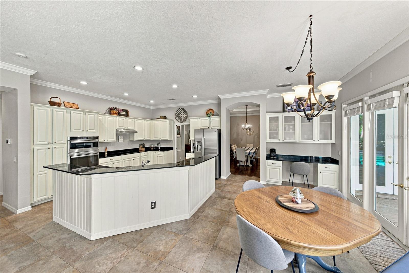 6010 KESTREL POINT AVENUE, Lithia, FL 33547