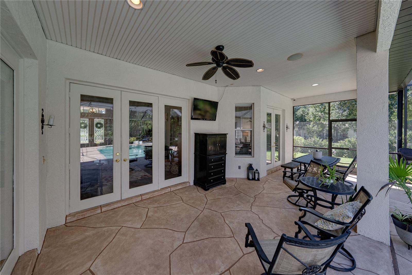 6010 KESTREL POINT AVENUE, Lithia, FL 33547